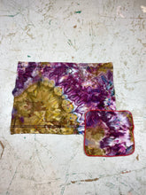 Load image into Gallery viewer, Tie Dyed Towel Set
