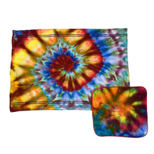 Load image into Gallery viewer, Tie Dyed Towel Set
